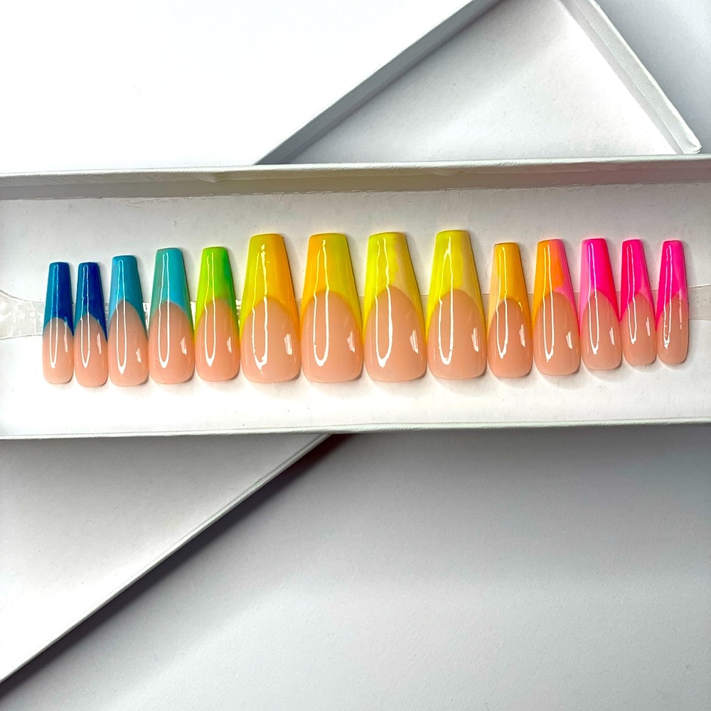 High quality handmade Press On Nails with Gel Polish.